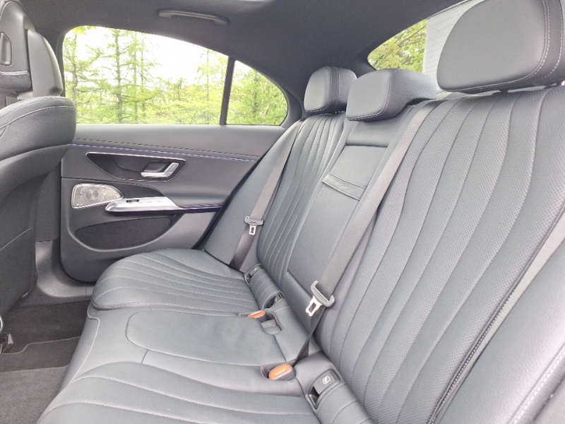 Mercedes-Benz E Class E200 Exclusive Premium 9G-tronic KN25LEF Black #6