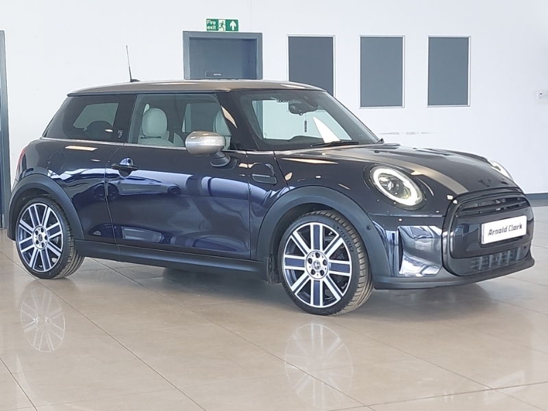 Mini Hatch 1.5 Cooper Exclusive Premium Plus Black