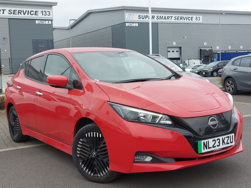 Nissan Leaf 110Kw N-connecta 39Kwh Red