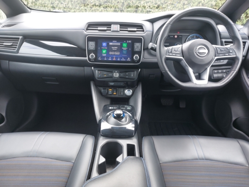 Nissan Leaf 110Kw N-connecta 40Kwh ND72OWM Black #3