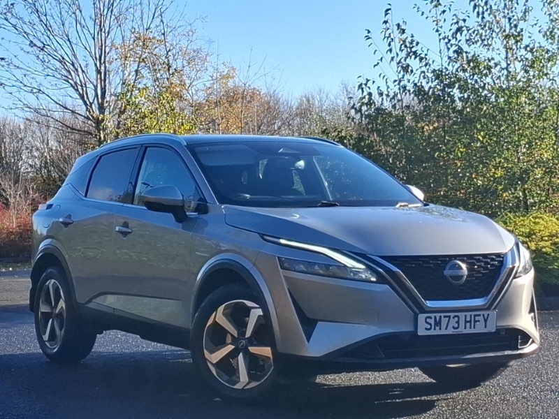 Nissan Qashqai 1.3 Dig-t Mh 158 N-connecta Xtronic Silver