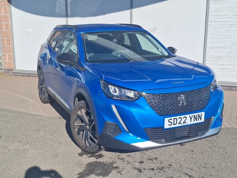 Peugeot 2008 1.2 Puretech Allure Premium Blue