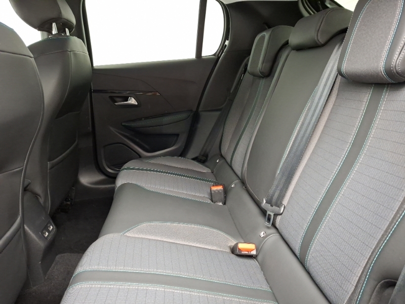 Peugeot 208 1.2 Puretech 100 Allure PY70FLF Black #6