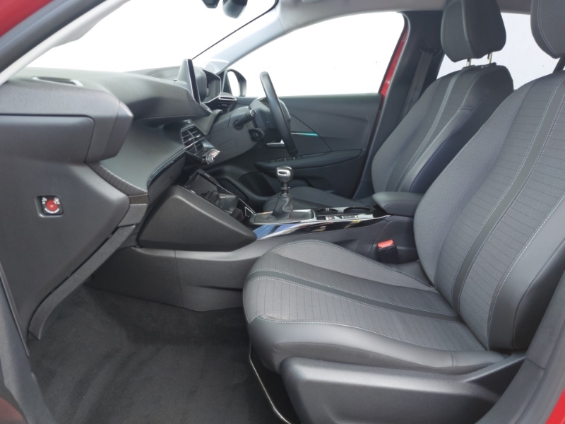 Peugeot 208 1.2 Puretech 100 Allure SM70AYT Red #5