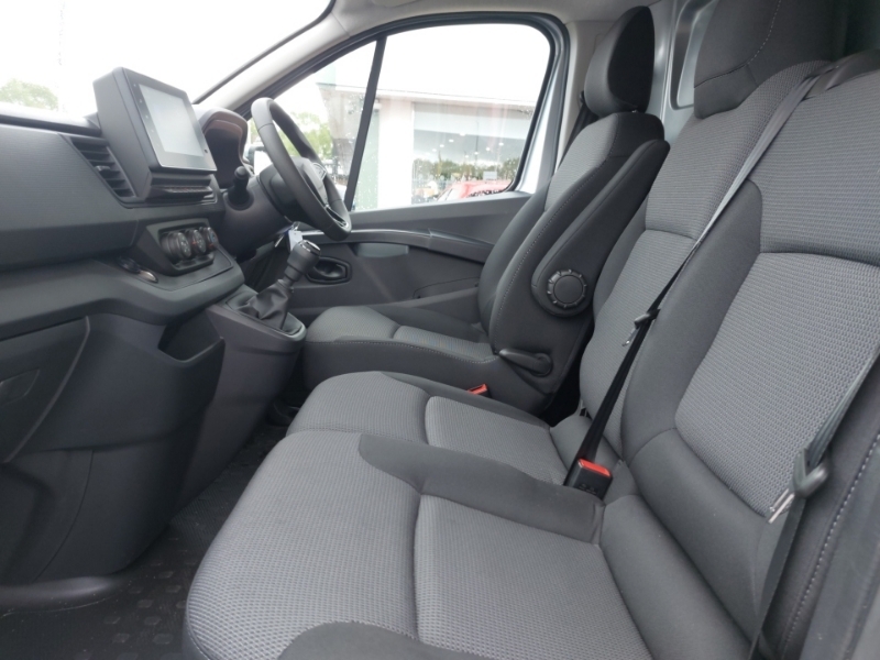 Renault Trafic Ll30 Blue Dci 130 Advance Safety Van SD26KZG Grey #5