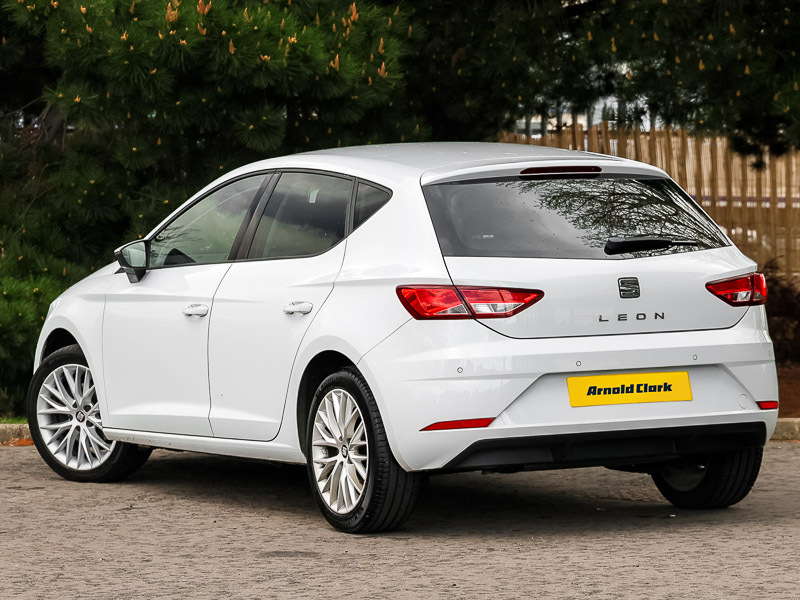 Seat Leon 1.5 Tsi Evo Se Dynamic Ez DA20ULO White #2