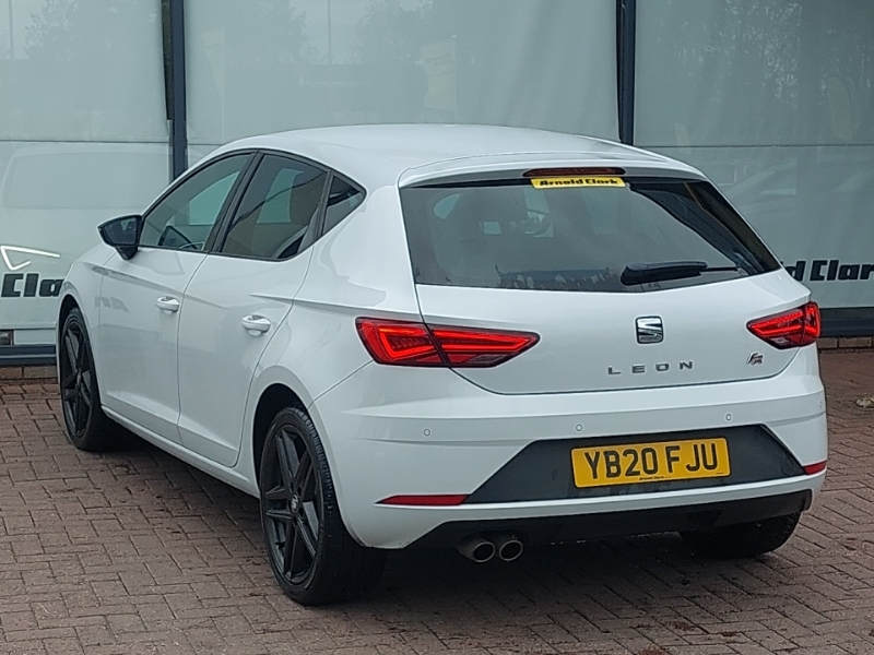 Seat Leon 1.5 Tsi Evo Fr Black Edition Ez YB20FJU White #2