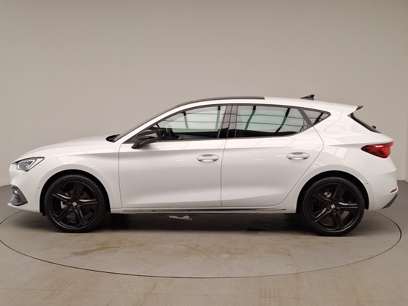 Seat Leon 1.5 Etsi 150 Fr Black Edition Dsg Dap White #4