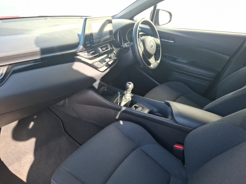 Toyota C-Hr 1.2T Icon SG19AVO Red #5