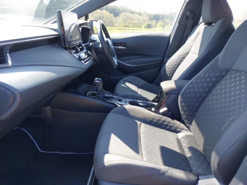 Toyota Corolla 1.8 Hybrid Icon Cvt YY23DSU Red #5