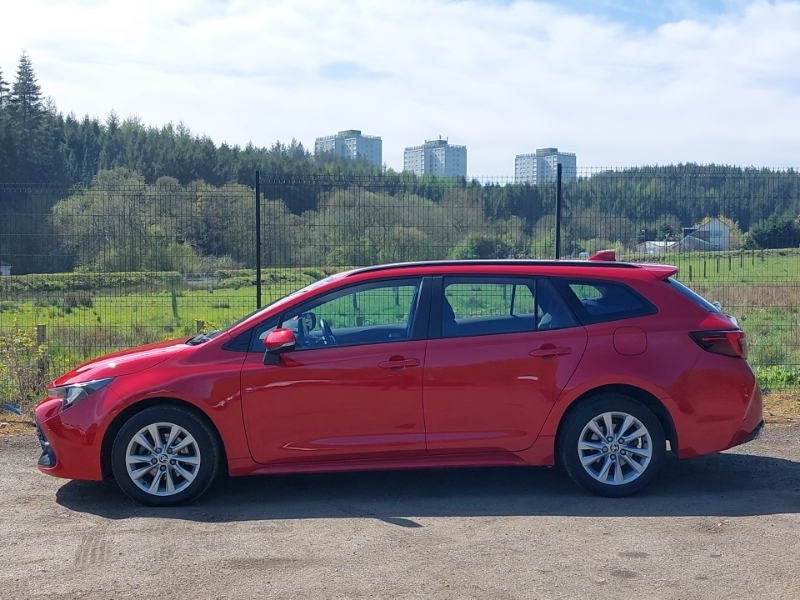 Toyota Corolla 1.8 Hybrid Icon Cvt YY23DSU Red #4