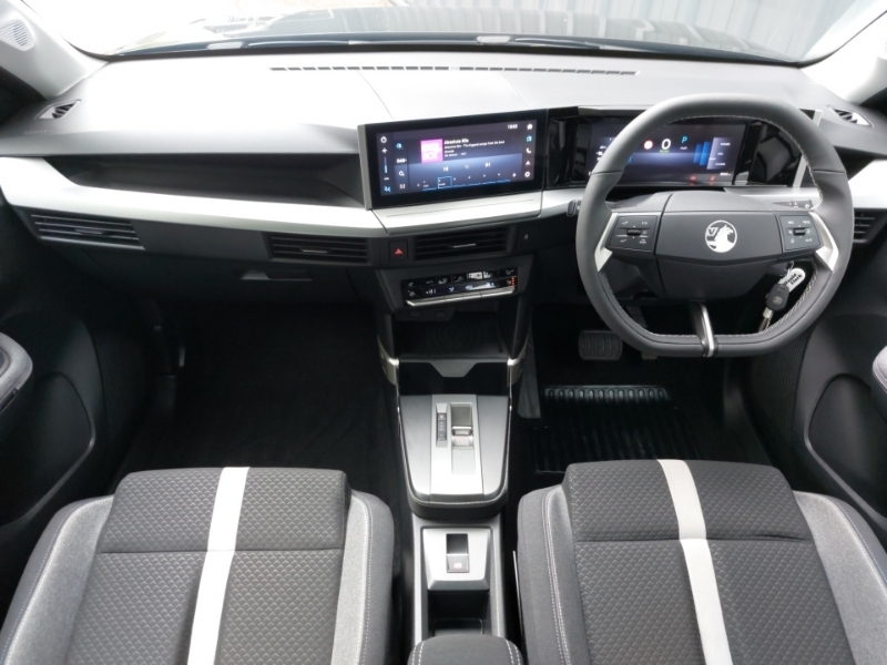 Vauxhall Frontera 83Kw Gs 44Kwh SB75CVT Black #3