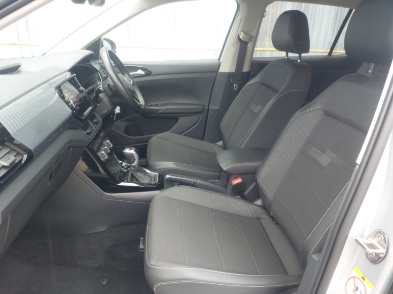 Volkswagen T-Cross 1.0 Tsi 110 Black Edition Dsg YE73VKG Silver #5