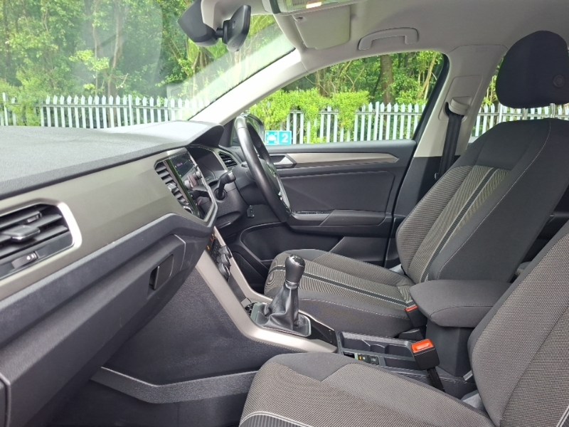 Volkswagen T-Roc 1.0 Tsi 110 Se VK21FWV Grey #5