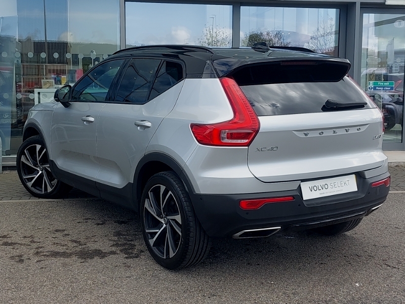 Volvo XC40 2.0 D4 190 First Edition Awd Geartronic SW18CZL Silver #2