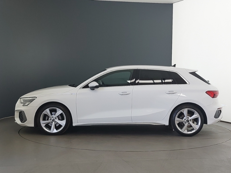 Audi A3 35 Tdi S Line S Tronic WU24NFG White #4