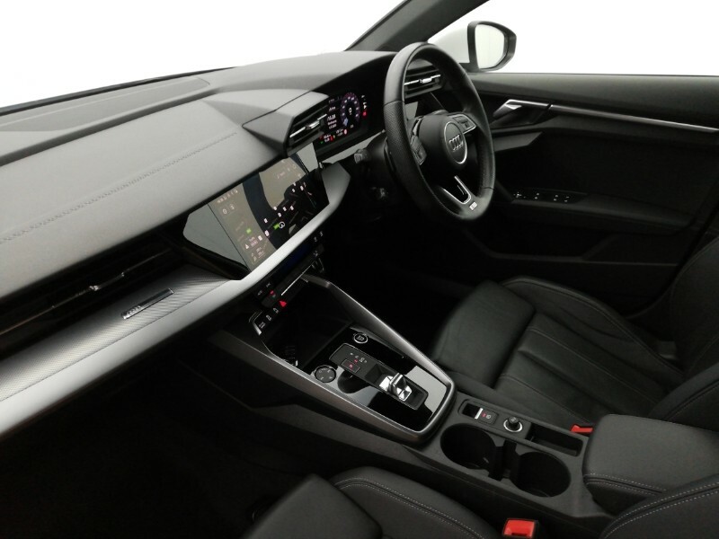 Audi A3 30 Tfsi S Line S Tronic VU24DYT White #5