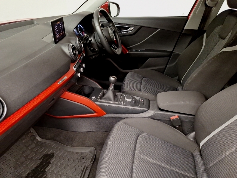 Audi Q2 1.4 Tfsi Sport DC67HPF Red #5