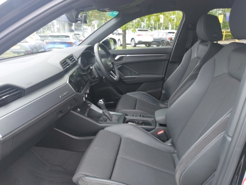 Audi Q3 40 Tfsi Quattro S Line S Tronic SO70RTU Black #5