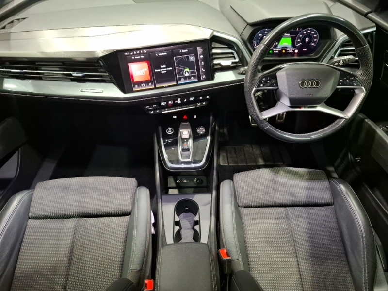 Audi Q4 E Tron 150Kw 40 82Kwh S Line LS23YJC Black #3