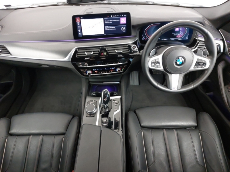 BMW 5 Series 520D Mht M Sport Step White #4