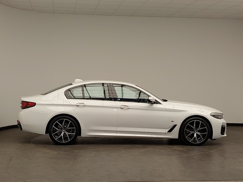 BMW 5 Series 520D Mht M Sport Step White #3