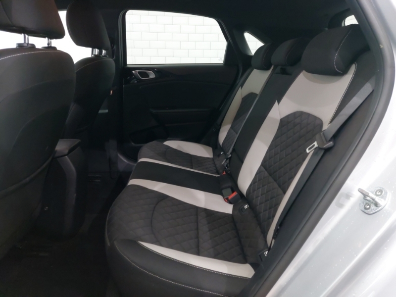 Kia Ceed 1.0T Gdi Isg Gt-line FV20EZS Silver #6