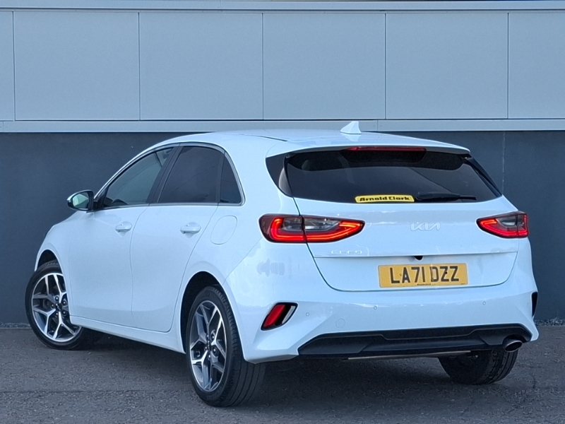 Kia Ceed 1.5T Gdi Isg 3 LA71DZZ White #2