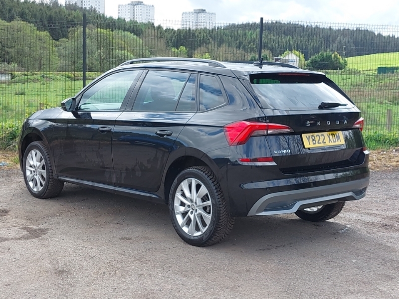 Skoda Kamiq 1.0 Tsi 110 Se Drive Dsg YB22XDM Black #2