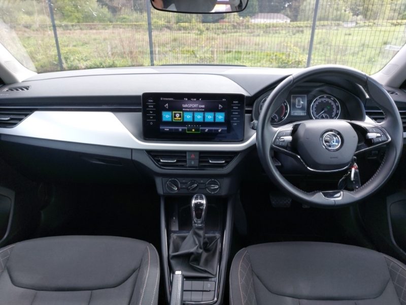 Skoda Kamiq 1.0 Tsi 110 Se Drive Dsg YB22XDM Black #3