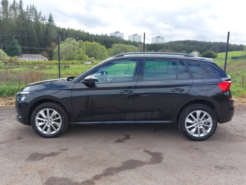 Skoda Kamiq 1.0 Tsi 110 Se Drive Dsg YB22XDM Black #4