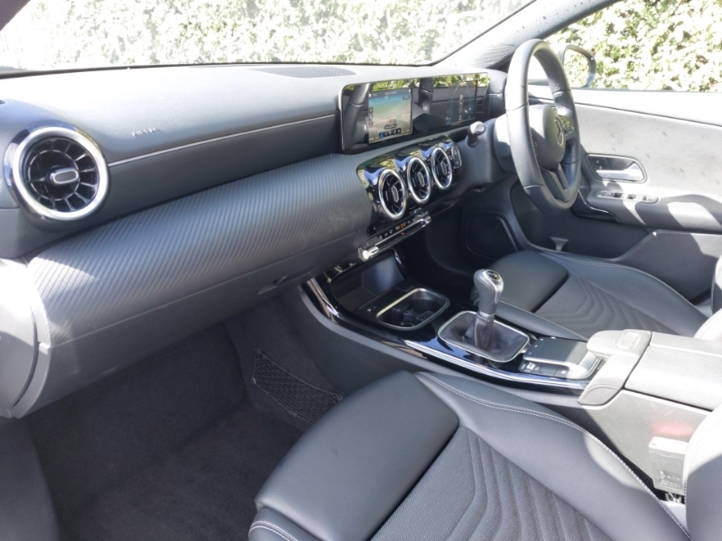Mercedes-Benz A Class A180 Se OU20UES White #5
