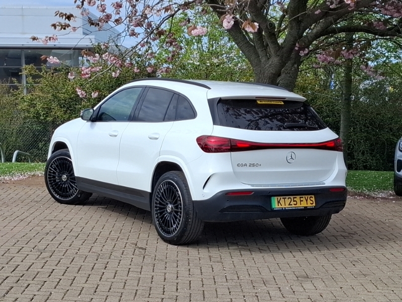 Mercedes-Benz EQA Eqa 250 140Kw Urban Edition 70.5Kwh White #2