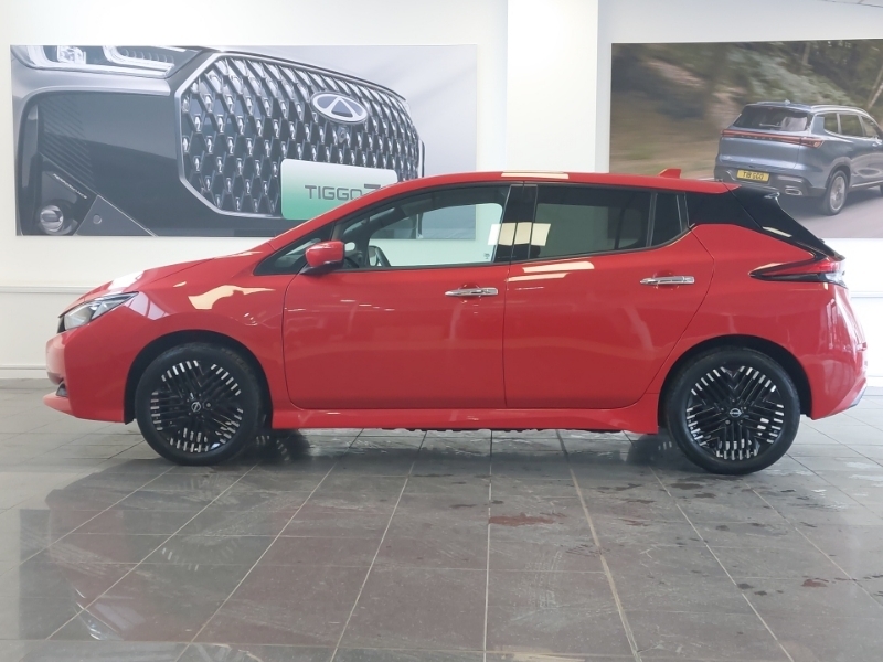 Nissan Leaf 160Kw E N-connecta 59Kwh Red #4