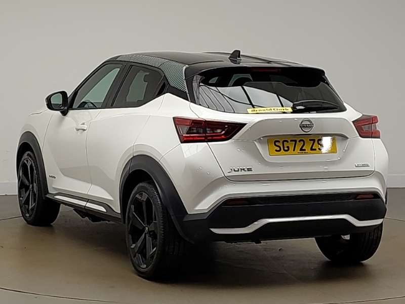 Nissan Juke 1.6 Hybrid Premiere Edition SG72ZSF White #2