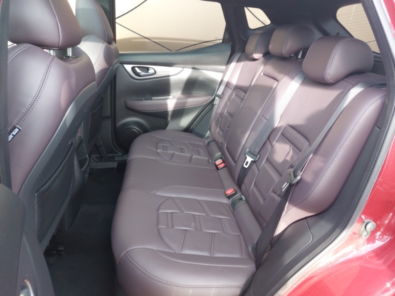 Nissan Qashqai 1.5 Dci 115 Tekna Dct Red #6