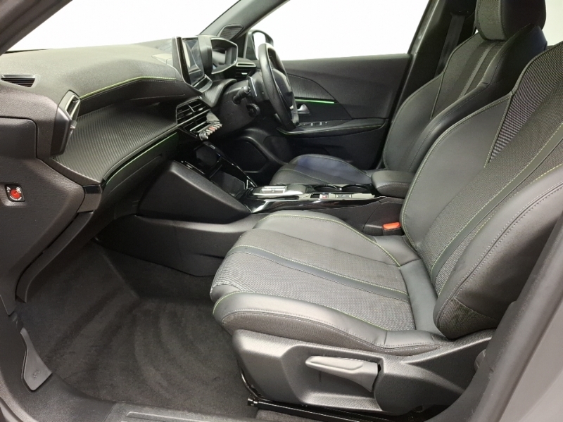 Peugeot 2008 1.2 Puretech 130 Gt Eat8 SB24XFR Grey #5