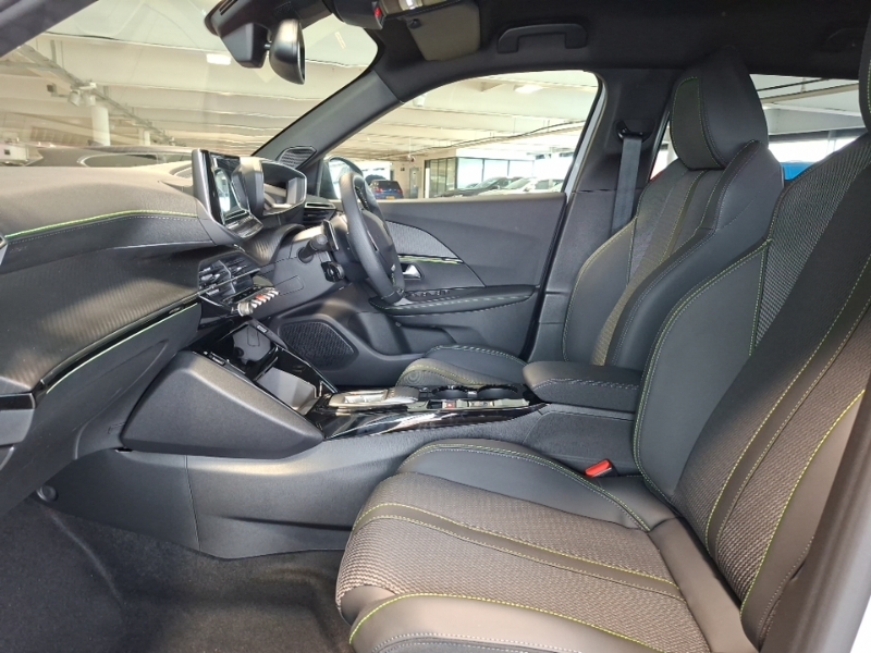 Peugeot 2008 1.2 Puretech 130 Gt Eat8 White #5
