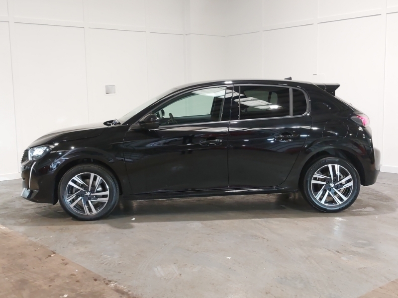 Peugeot 208 1.2 Puretech 130 Allure Premium Eat8 FY23DLK Black #4