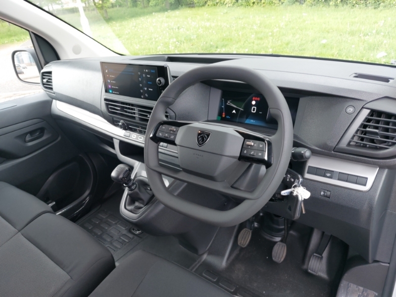 Peugeot Expert 2.0 Bluehdi 145 Asphalt Van SA26LZU White #3