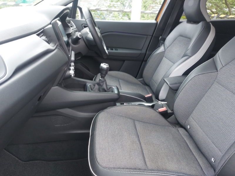 Renault Captur 1.3 Tce 130 Bose Launch Edition FP20OKR Orange #5