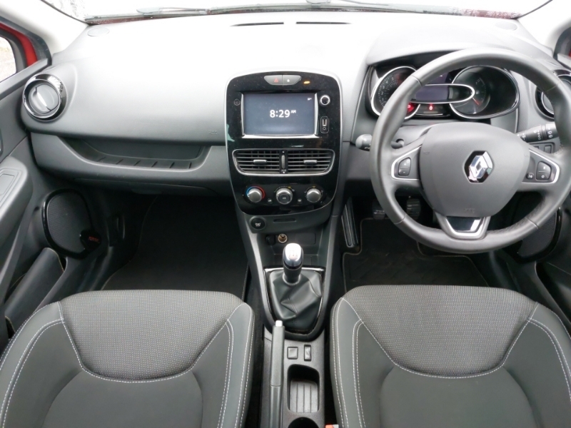 Renault Clio 0.9 Tce 90 Iconic SY68WXK Red #3