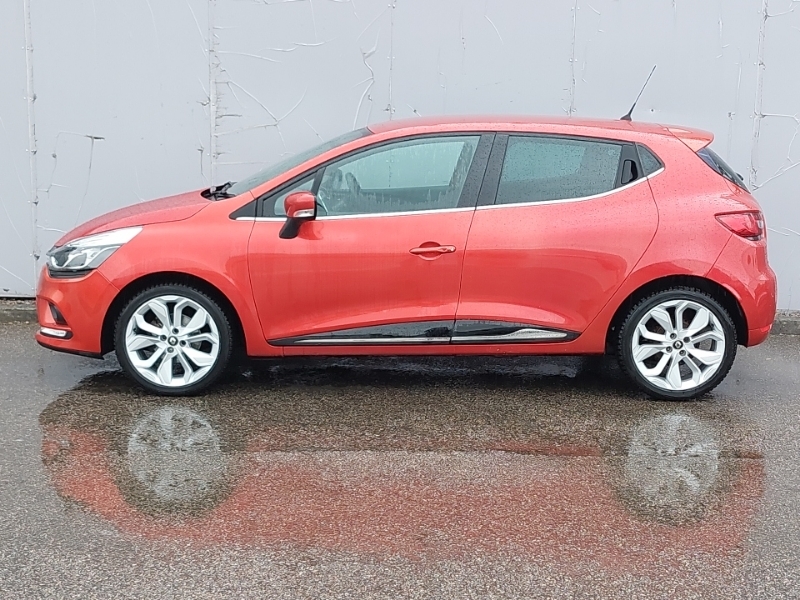 Renault Clio 0.9 Tce 90 Iconic SY68WXK Red #4