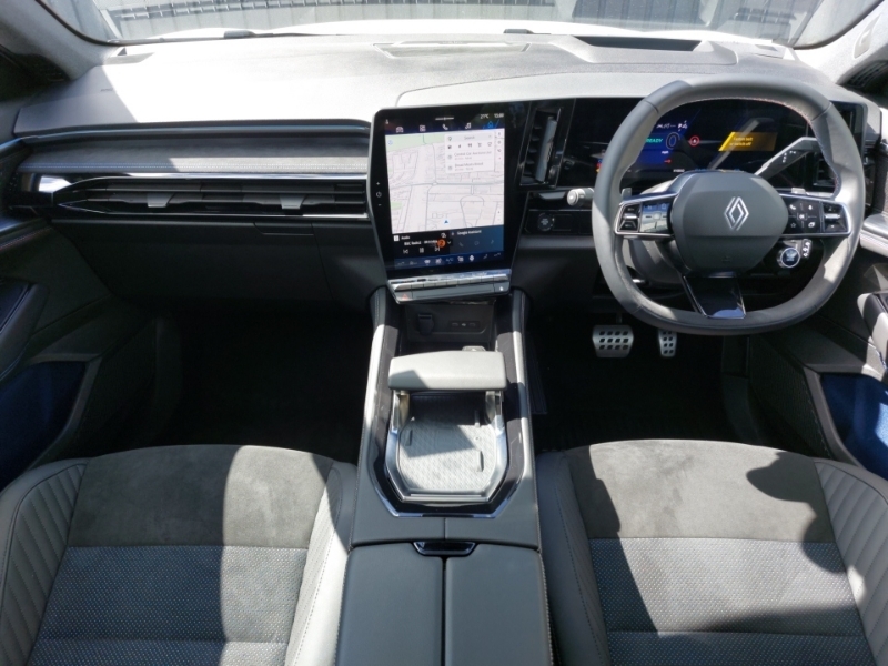 Renault Rafale E-tech Phev Atelier Alpine Awd SO25EGV White #3