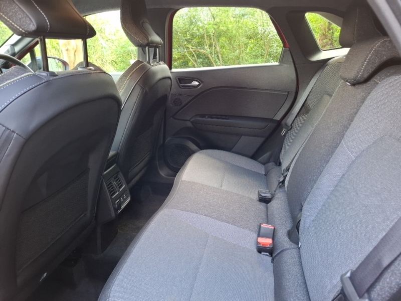 Renault Symbioz 1.3 Tce 140 Techno HK75SXE Red #6