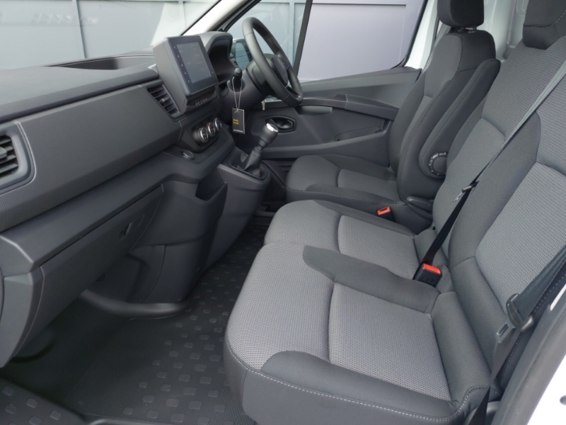 Renault Trafic Ll30 Blue Dci 130 Advance Safety Van SD26KWS White #5