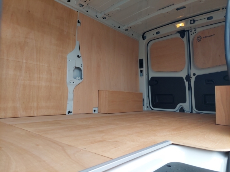 Renault Trafic Ll30 Blue Dci 130 Advance Safety Van SD26KWS White #6