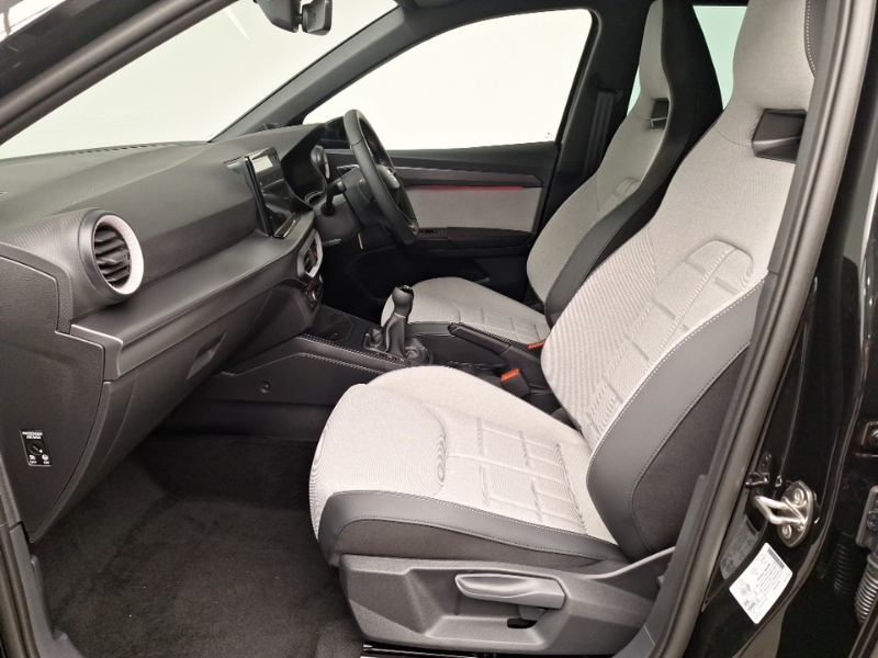 Seat Arona 1.0 Tsi 115 Fr First Edition KR26RRO Black #5