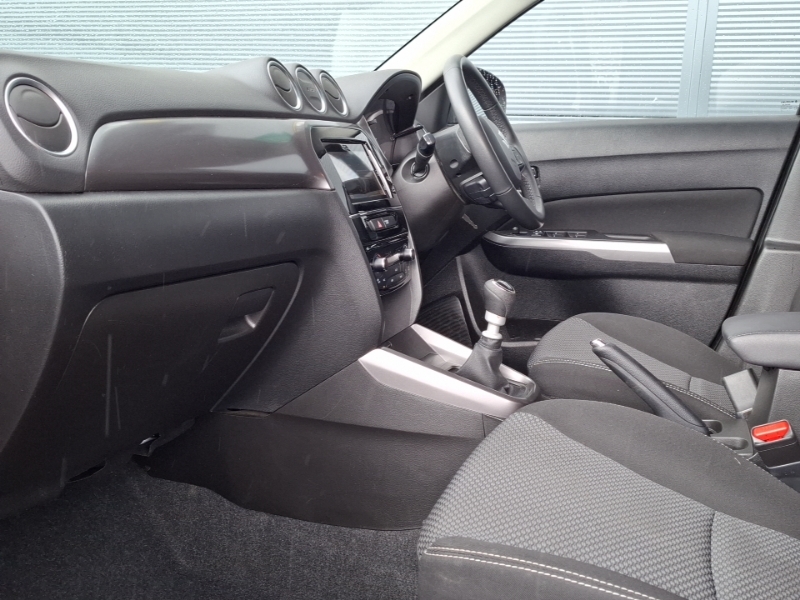 Suzuki Vitara 1.4 Boosterjet 48V Hybrid Sz-t FX23NYV Red #5