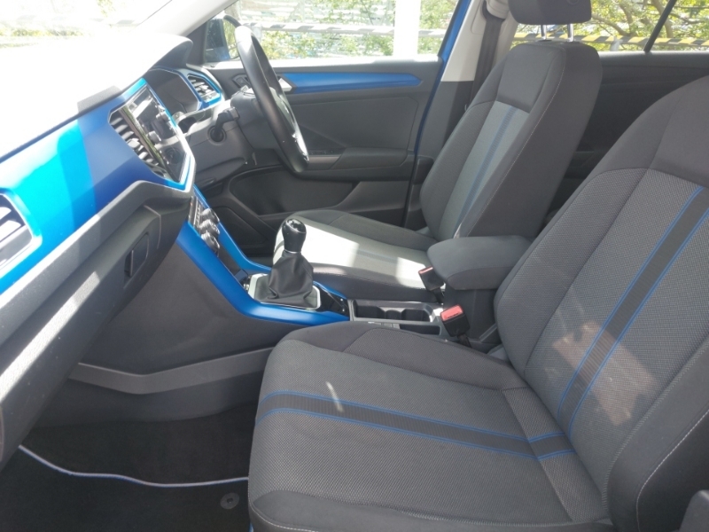 Volkswagen T-Roc 1.0 Tsi Design PK19YGW Blue #5
